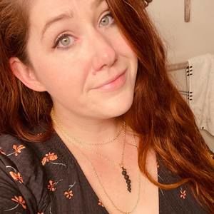 Meet your Posher, Becca